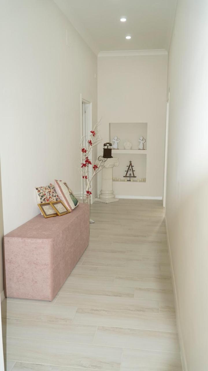 Donna Vicenza Bed & Breakfast เนเปิลส์ ภายนอก รูปภาพ